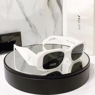 Kính Mắt thời Trang Pra’ da  Nữ mix trendy 2024