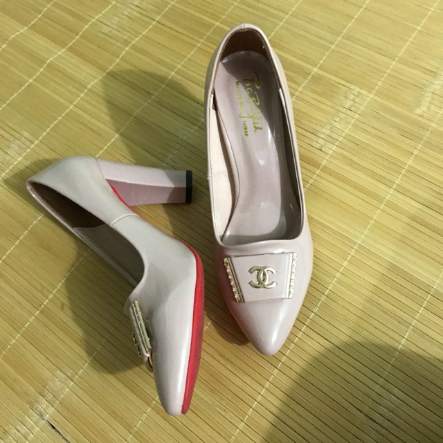 Thanh lý giày các kiểu 100-150k size 37