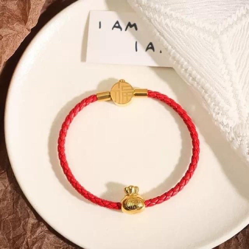 Vòng tay chỉ đỏ may mắn charm KHÔNG ĐEN |Nguyễn Trà Dương|