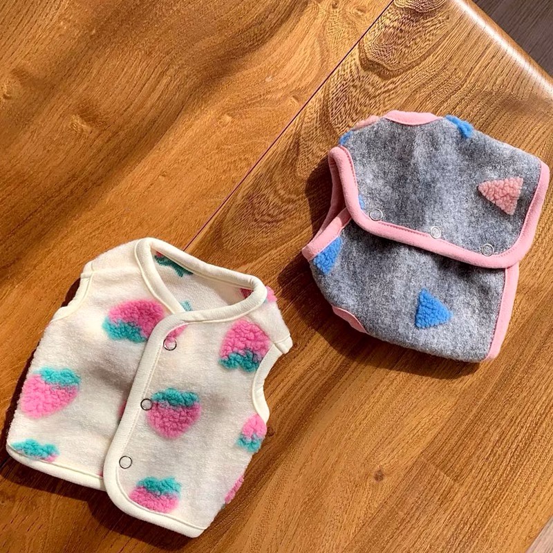 Áo bông mỏng họa tiết trái dâu dành cho thú cưng