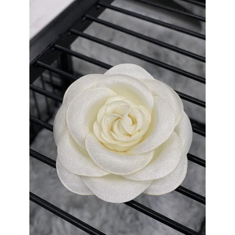 Hoa Cài Trang Trí Váy Áo Siêu Xinh Cho Phái Đẹp