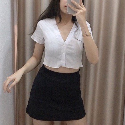 Áo Croptop Gân Cổ V Cuốn Biên Siêu Xinh Tuyết's House E11-1, áo crt cô tim phối nút chất gân dày dặn