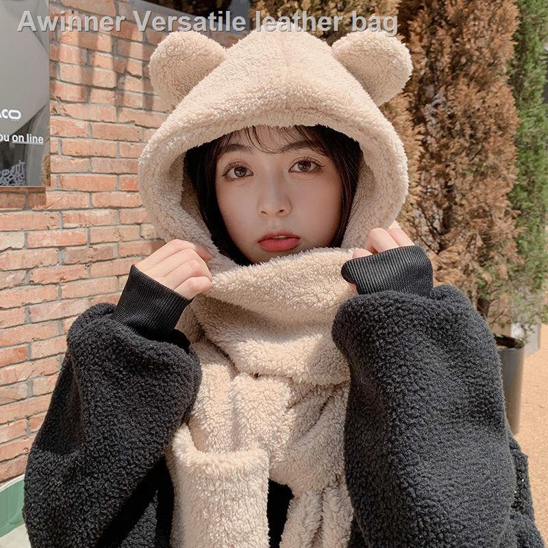 Mũ gấu tích hợp khăn quàng và găng tay dễ thương tất cả trong một thời trang mùa đông cho nữ