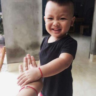 Chỉ đỏ may mắn đính bi bạc
