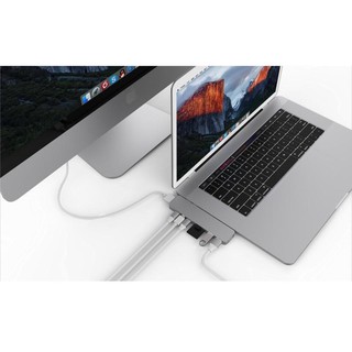 HyperDrive PRO 8 in 2 Hub for USB-C MacBook Pro
