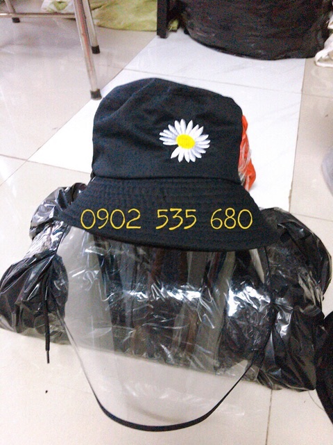 Nón chống dịch thêu hoa cúc