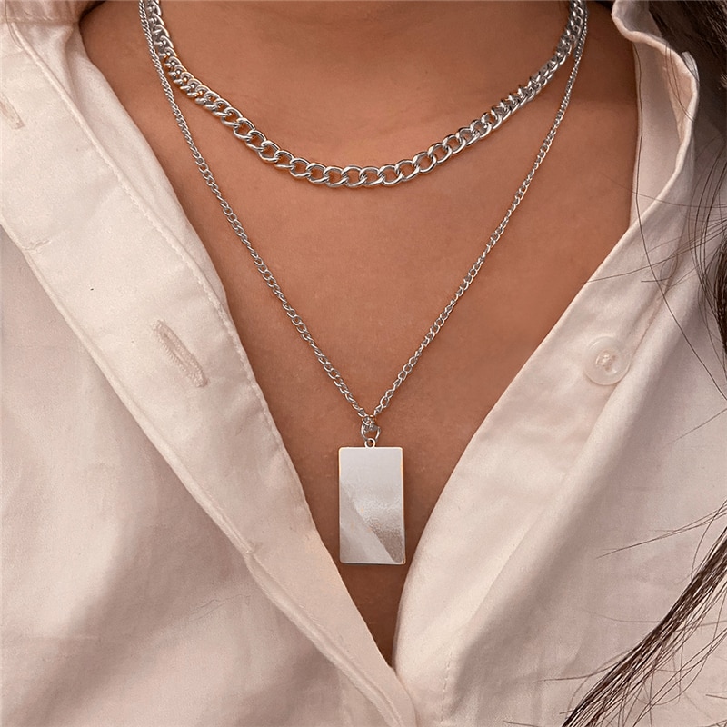 Vòng Cổ Choker Nhiều Lớp Mặt Tròn Màu Vàng Đồng Bất Đối Xứng Thời Trang Cho Nữ 2021