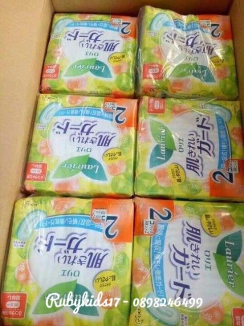 Băng vệ sinh Laurier nội địa Nhật ngày đêm