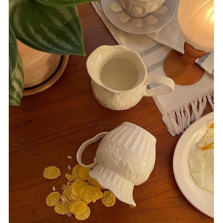 Cốc rót sữa Vintage - vintage milk jug 🥀