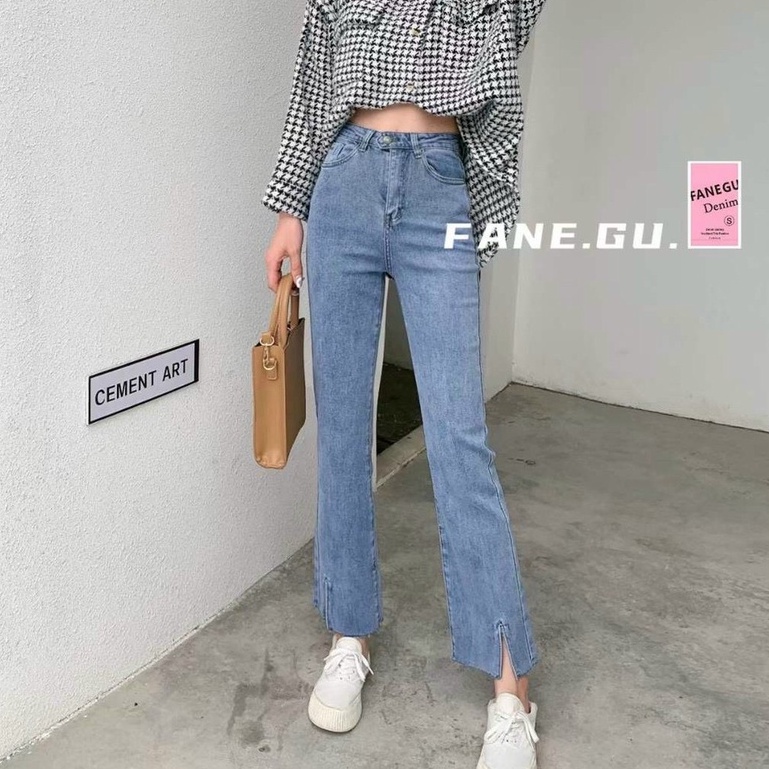 Quần jeans ống đứng xẻ gấu trước mã 5005