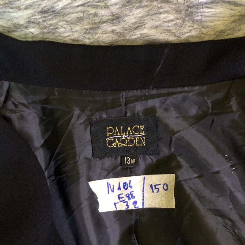 Áo khoác vest blazer đen hình thêu hàng si 2hand