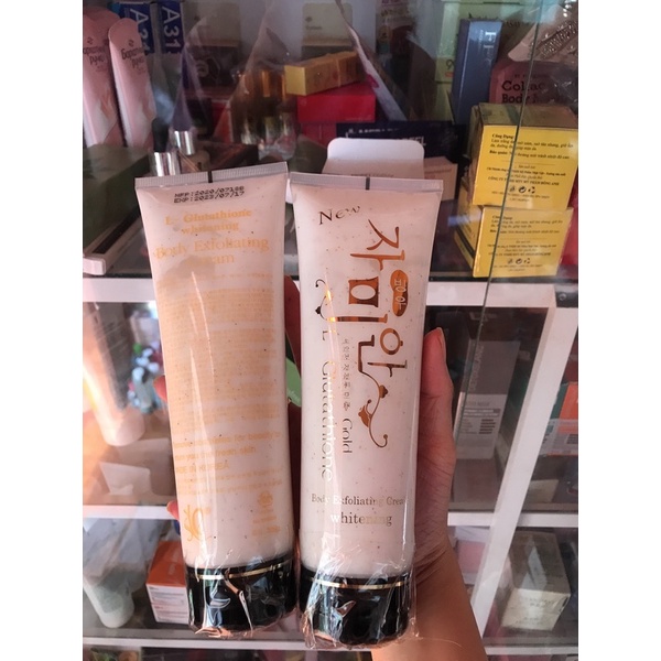 Tẩy tế bào chết L-Glutathione Body Exfoliating Cream Whitening