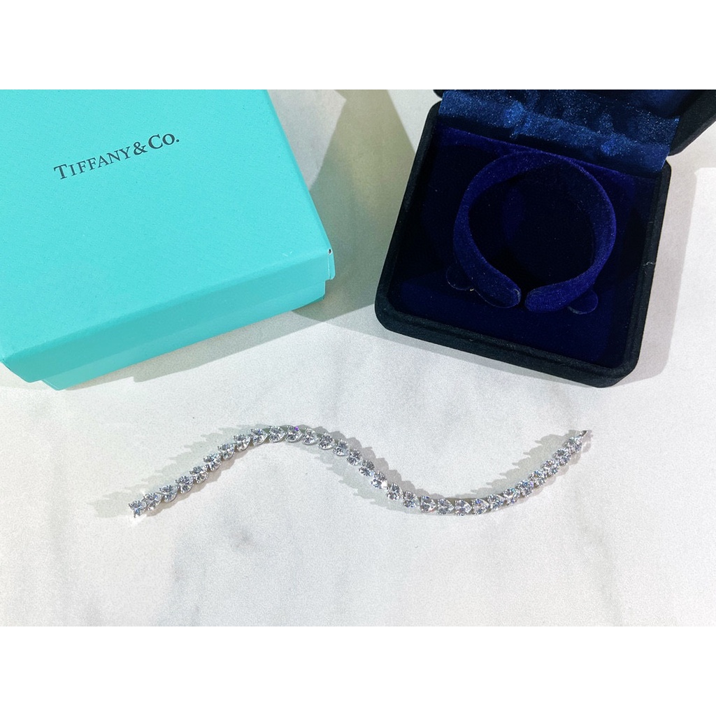 Vòng Tay Mạ Bạc S925 Đính Kim Cương Hình Trái Tim Sang Trọng Cho Nữ