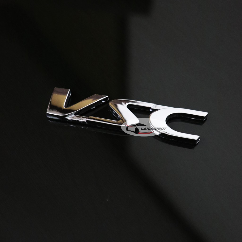Logo VSC gắn vào phía sau cho TOYOTA FORTUNER