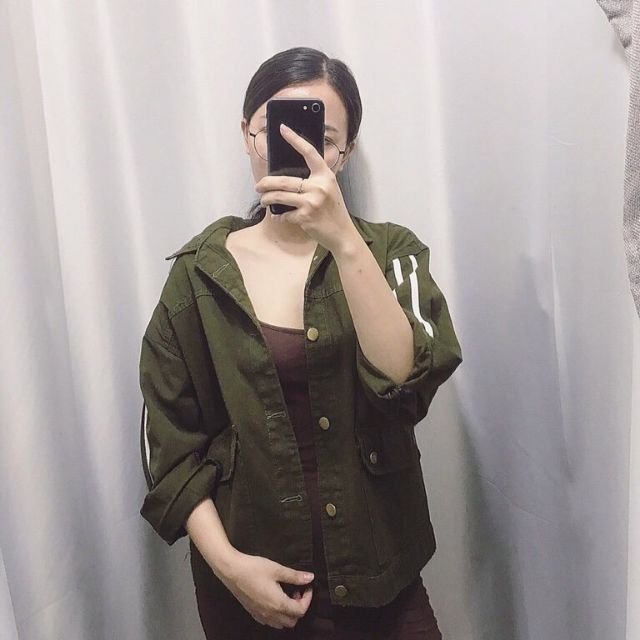 Áo khoát kate sọc trắng
