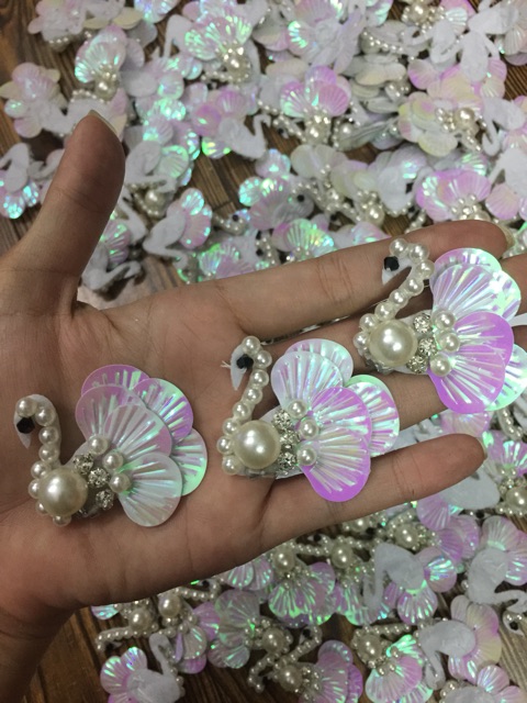 Sticker hình thiên nga, phụ kiện trang trí thời trang và hanmade