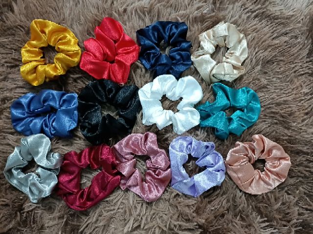 Dây buộc tóc scrunchie vải lụa bóng