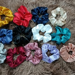 Dây buộc tóc scrunchie vải lụa bóng
