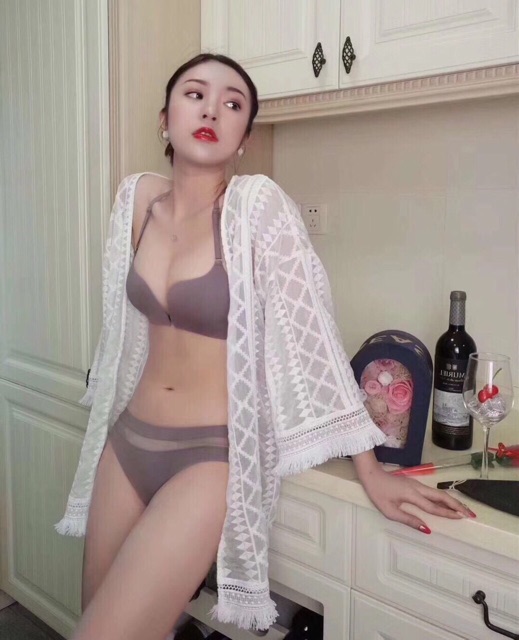 Bộ Áo + Quần Đúc Su BikiNi Mẫu Mới( Kèm Video Và Ảnh Thật )