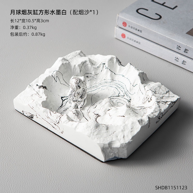 Gạt Tàn Thuốc Cao Cấp Thiết Kế Hình Phi Hành Gia Độc Đáo Phong Cách Bắc Âu Sang Trọng