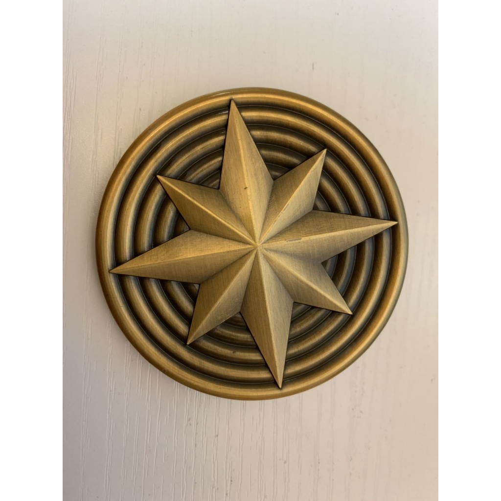 Mắt kính gắn mặt nạ 3D hóa trang thành siêu anh hùng Spiderman nhân dịp Halloween