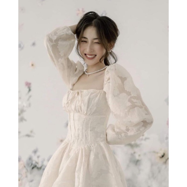 Đầm dáng xòe tay bồng chất ren hoa xinh xắn Husio Dress