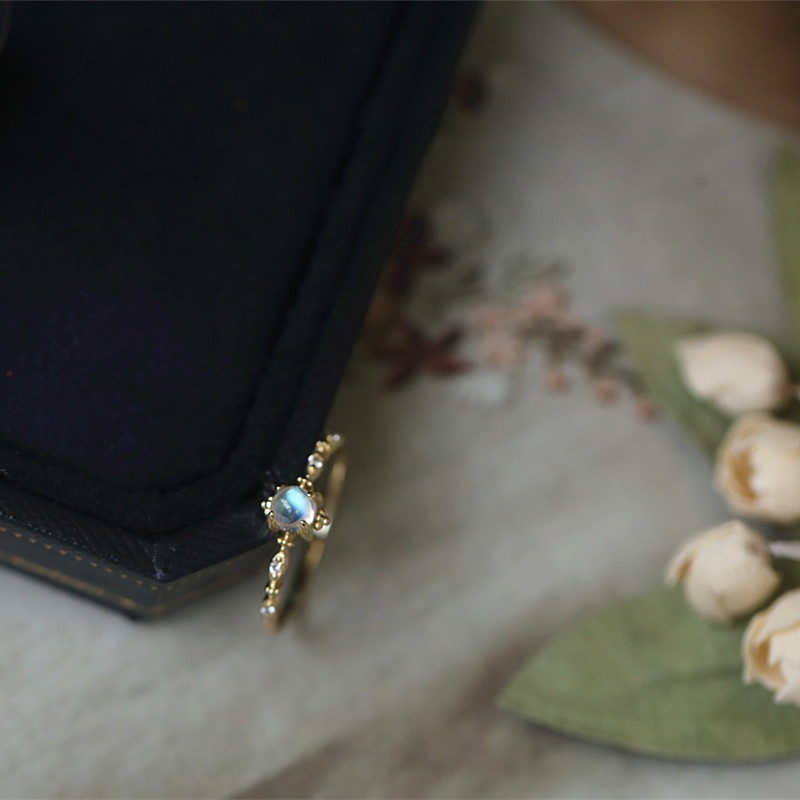 Nhẫn đá moonstone nhân tạo bạc 925, nhẫn bạc đá xanh lấp lánh Blackmeo