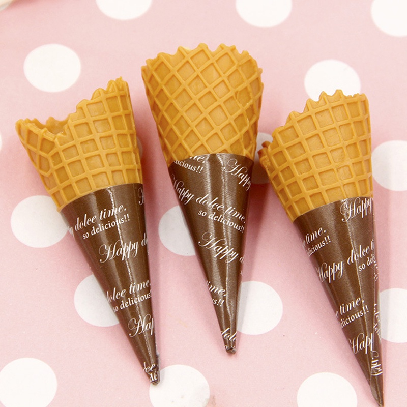 Đồ chơi mô phỏng hình cây kem ốc quế cho bé