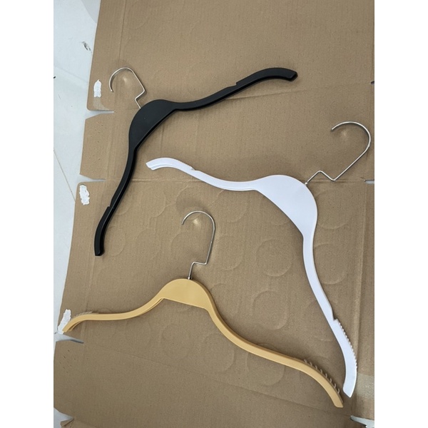 COMBO 10 móc nhựa bọc đệm vai chống trơn tuột siêu dễ thương và bền đẹp dáng gỗ tre