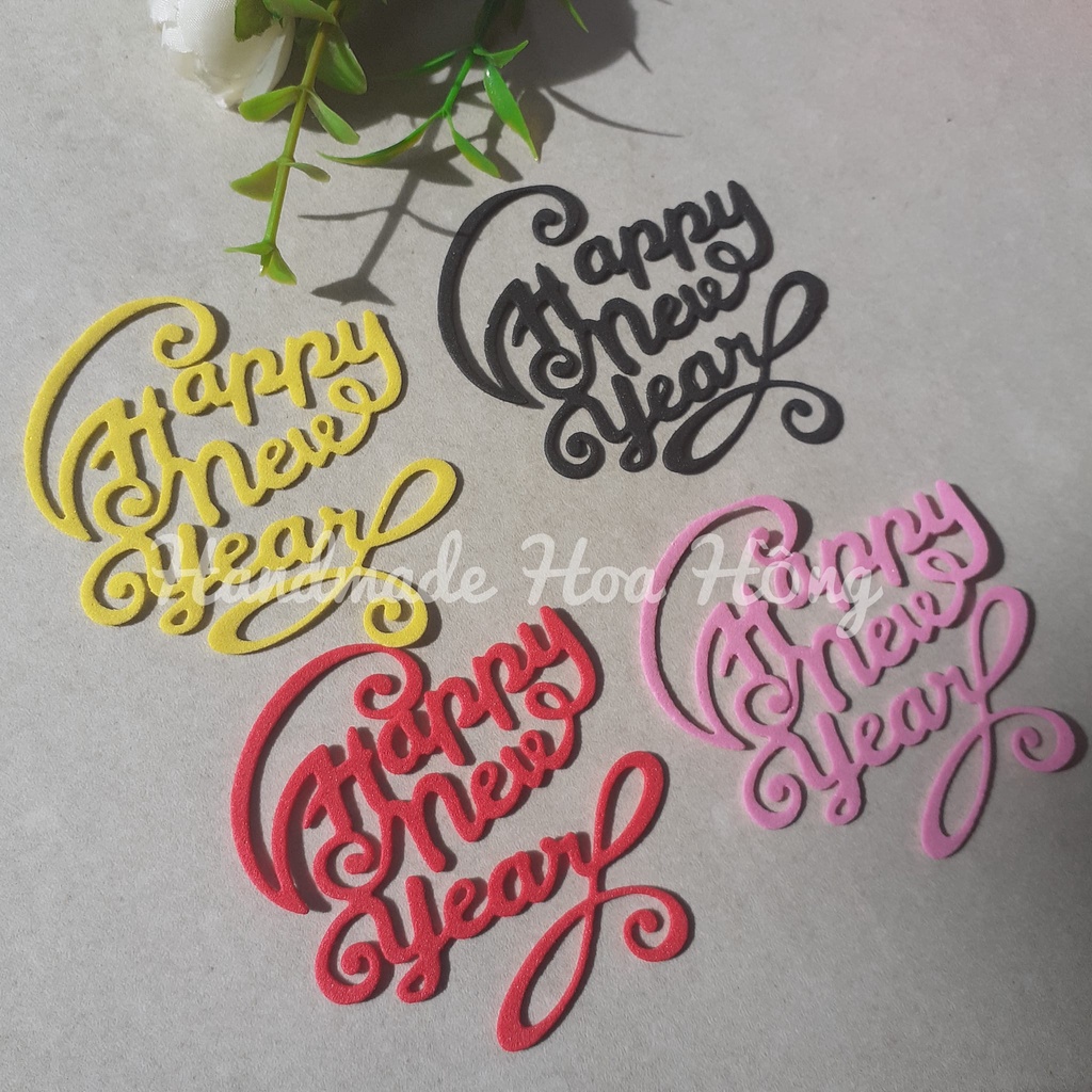 4 chữ Happy New year bằng giấy xốp, 7 x 5.8cm - Hình trang trí thiệp chúc mừng năm mới, phong thư, bưu thiếp, bao lì xì