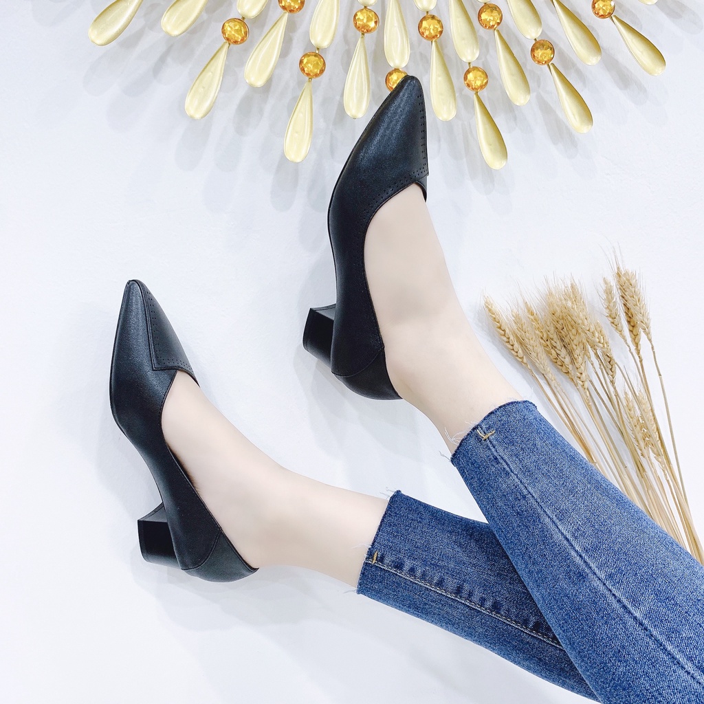 Giày cao gót khoét tim 3cm gót vuông thanh lịch - D809