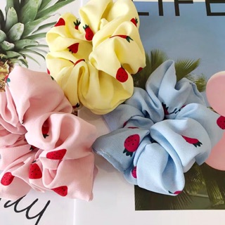 Buộc tóc Scrunchies dâu tây