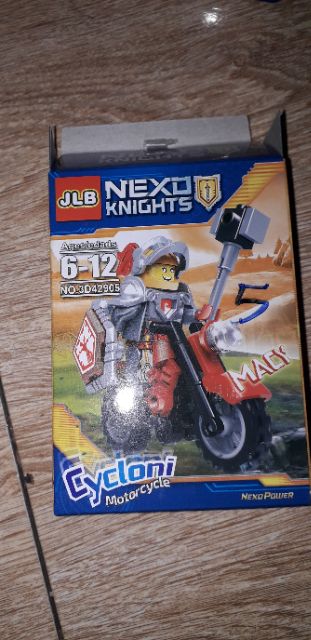 Lắp ráp 1 hộp Lego_Nexo Knihgts Power xe mô tô 3D429 có nhiều chi tiết