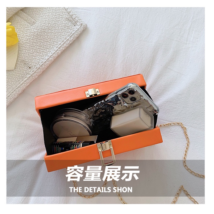 Túi đeo JASMIN NOIR chéo nắp gập in họa tiết kẻ sọc phối dây xích thời trang cho nữ