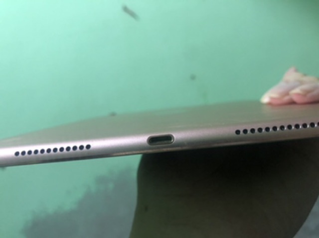 Ipad pro 9.7 99% like new 32gb 4G Tặng Bao Da ipad air2 | BigBuy360 - bigbuy360.vn