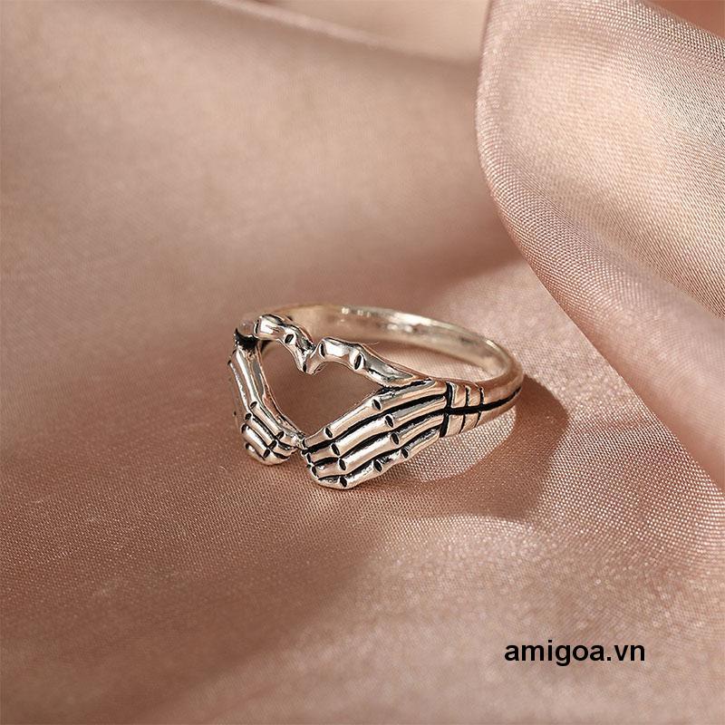 Nhẫn kim loại hình xương bàn tay kiểu dáng độc đáo cá tính