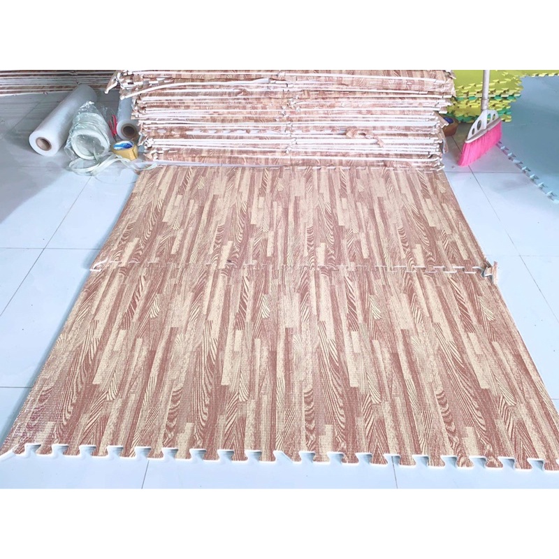 thảm xốp lót sàn vân gỗ 60×60×1cm