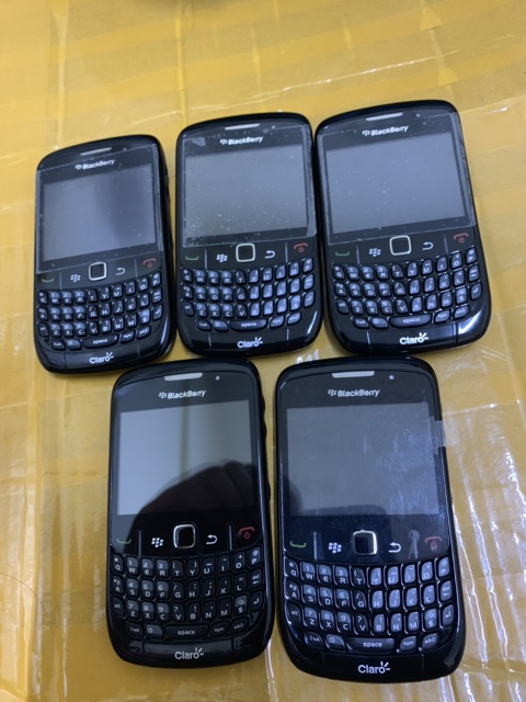 Điện thoại Blackberry 8520 claro like new giá shock