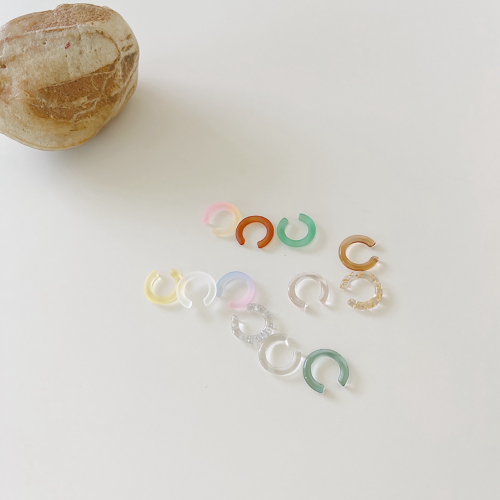 Set 3 Khuyên Kẹp Vành Tai Bằng Nhựa Trong Suốt Dễ Thương Thời Trang Cho Nữ