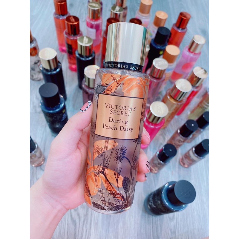 Xịt thơm toàn thân Victoria’s Secret Darling Peach