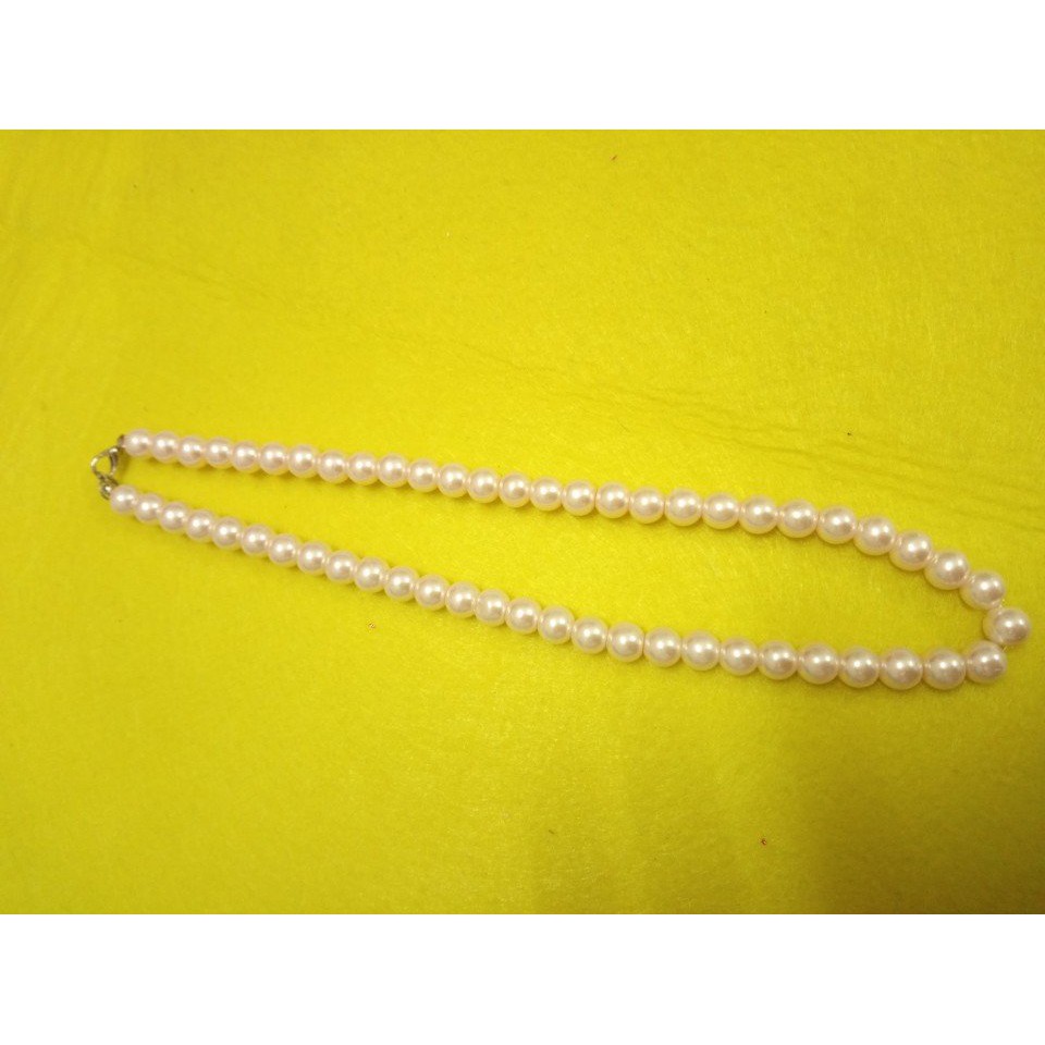 Vòng cổ hạt trai, hàng y hình vì hình shop tự chụp nha các bạn. cầm nặng tay, hàng siêu đẹp luôn. Dây chuyền hạt trai.