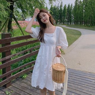 [Sẵn] Váy trắng basic siêu xinh
