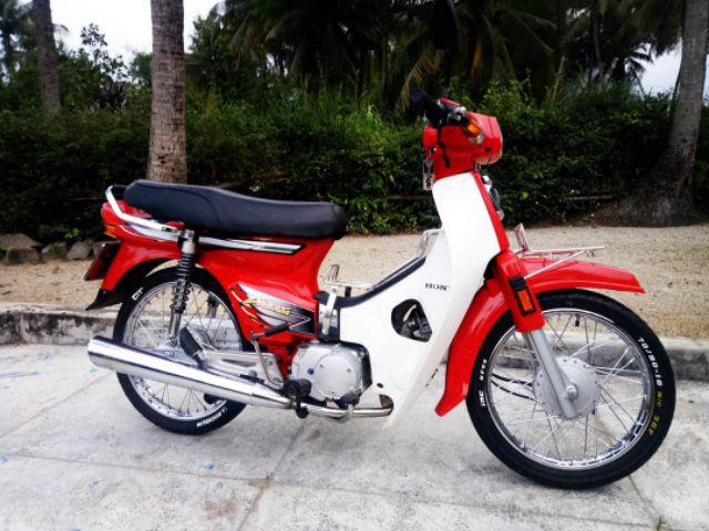 Bút chấm sơn ốc, bút sơn vỏ xe nhiều màu