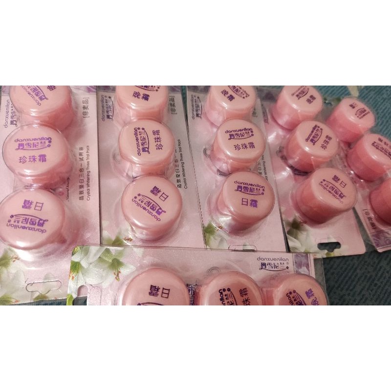 Mẫu test kem hoàng cung hồng chích hãng