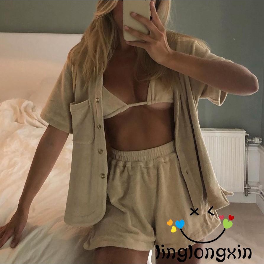 Set đồ 2 món gồm áo sơ mi tay ngắn dáng rộng màu sắc đơn giản kèm quần ngắn cho nữ