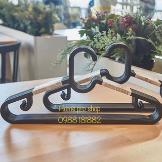 Bộ 10 móc quần áo SPRUTTIG IKEA màu đen