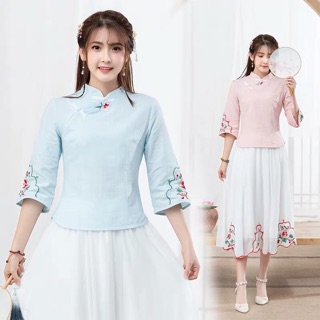 Sườn xám cách tân có bán lẻ riêng áo.