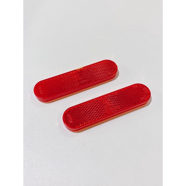 Tấm phản quang, miếng phản quang mắt mèo đuôi xe Vespa, Piaggio