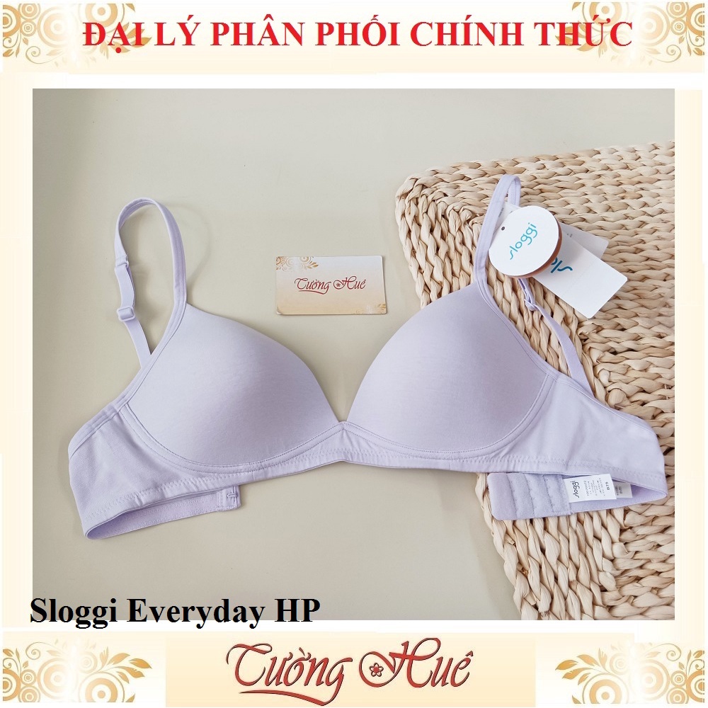 Áo lót nữ Triumph Sloggi Everyday HP không gọng, mút mỏng.