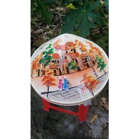 Nón vẽ Huế. khách mua 2 nón trở lên thì nhắn tin để shop giảm giá